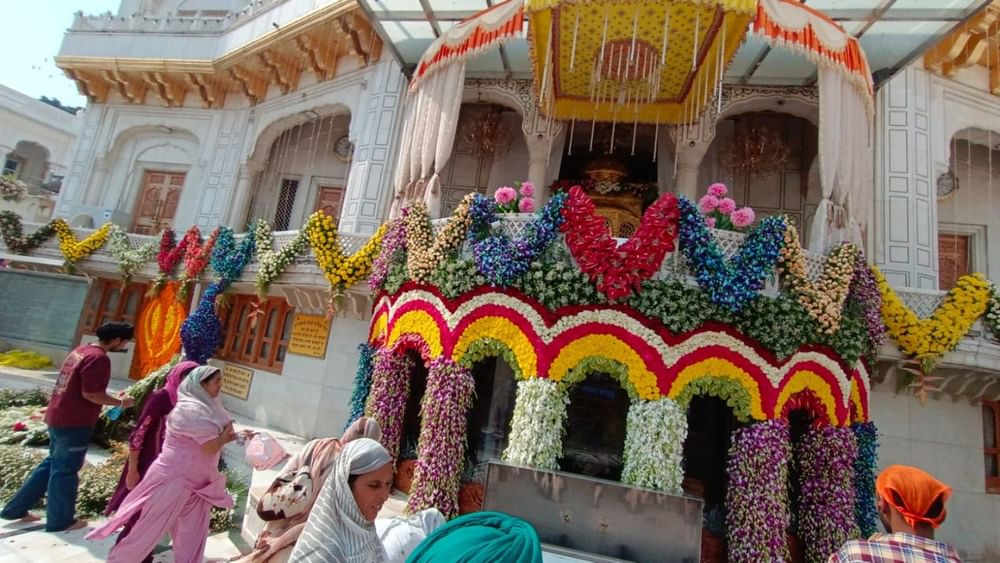 ਕਾਰ ਸੇਵਾ ਸੰਪਰਦਾਇਕ ਦੇ ਅਨੰਦਗੜ੍ਹ ਸਾਹਿਬ ਵੱਲੋਂ ਬੇਨਤੀ ਕੀਤੀ ਗਈ ਹੈ ਕਿ ਜਿਹੜੀਆਂ ਨਾਨਕ ਨਾਮ ਲੇਵਾ ਸਿੱਖ ਸੰਗਤਾਂ ਅਜੇ ਤੱਕ ਸਾਹਿਬ ਸ੍ਰੀ ਗੁਰੂ ਰਾਮਦਾਸ ਦੇ ਦਰ ਉੱਤੇ ਨਹੀਂ ਆਈਆਂ ਹਨ ਅਤੇ ਉਨ੍ਹਾਂ ਨੂੰ ਬੇਨਤੀ ਕੀਤੀ ਹੈ ਅਕਾਲ ਤਖਤ ਸਾਹਿਬ ਵਿਖੇ 19 ਤਰੀਕ ਨੂੰ ਇਥੇ ਬਹੁਤ ਵੱਡਾ ਇੱਕ ਸਮਾਗਮ ਹੋਵੇਗਾ।