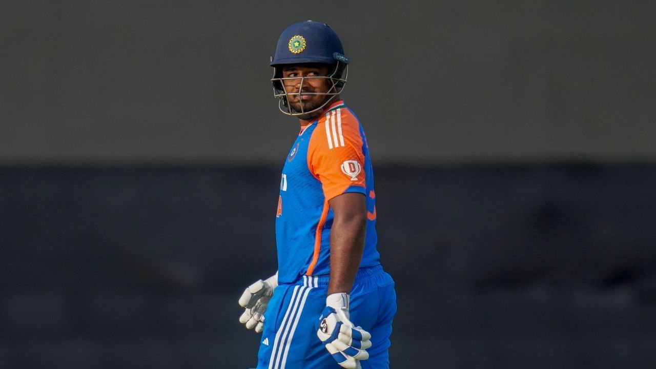 Sanju Samson Name Change: ਸੰਜੂ ਸੈਮਸਨ ਨੇ ਬਦਲਿਆ ਆਪਣਾ ਨਾਮ, ਲਿਆ ਹੈਰਾਨ ਕਰਨ ਵਾਲਾ ਫੈਸਲਾ Sanju Samson Name Change: ਸੰਜੂ ਸੈਮਸਨ ਨੇ ਬਦਲਿਆ ਆਪਣਾ ਨਾਮ, ਲਿਆ ਹੈਰਾਨ ਕਰਨ ਵਾਲਾ ਫੈਸਲਾ