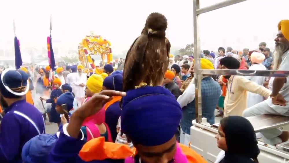 ਸ਼ਹਿਰ ਦੇ ਵੱਖ ਵੱਖ ਬਜਾਰਾਂ ਵਿਚੋਂ ਹੁੰਦਾ ਹੋਇਆ ਇਹ ਅਲੌਕਿਕ ਨਗਰ ਕੀਰਤਨ ਦੇਰ ਸ਼ਾਮ ਸ੍ਰੀ ਅਕਾਲ ਤਖਤ ਸਾਹਿਬ ਵਿਖੇ ਪਹੁੰਚ ਕੇ ਸੰਪਨ ਹੋਇਆ।