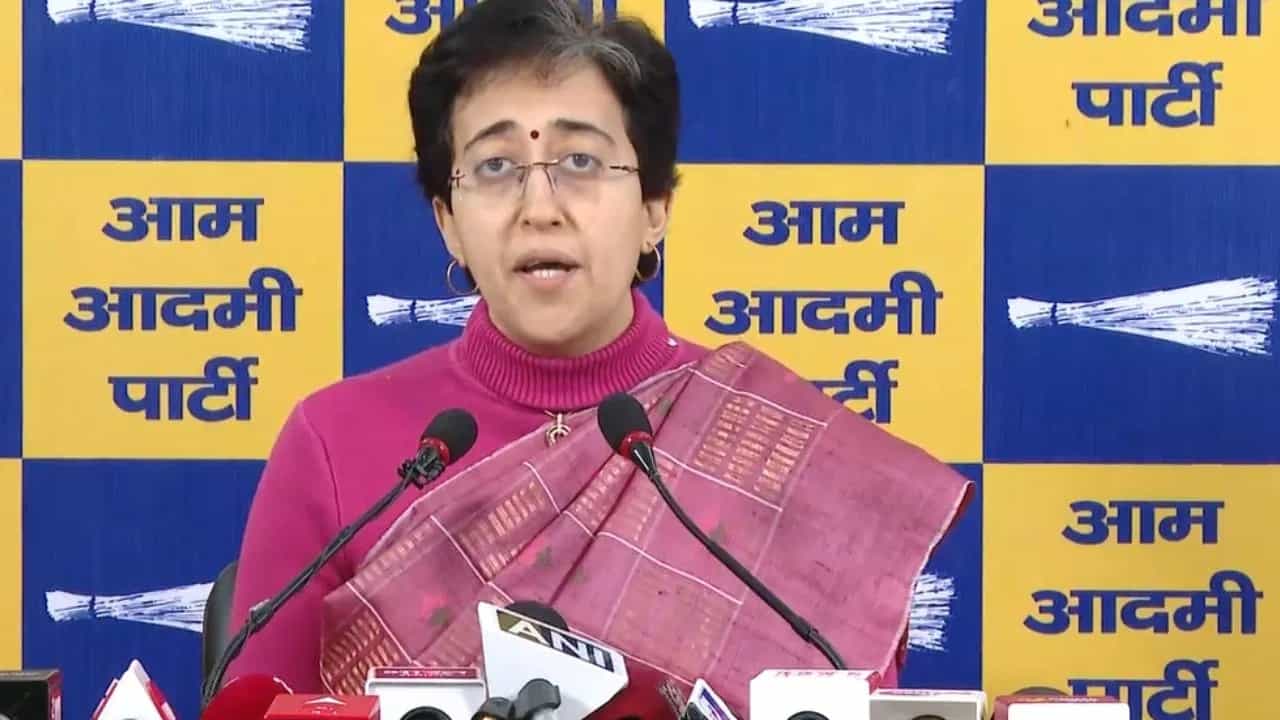 ਵਿਧਾਇਕਾਂ ਨਾਲ ਮੀਟਿੰਗ ਤੋਂ ਬਾਅਦ ਬੋਲੇ ਆਤਿਸ਼ੀ, ਜ਼ਿੰਮੇਵਾਰ ਵਿਰੋਧੀ ਧਿਰ ਦੀ ਨਿਭਾਵਾਂਗੇ ਭੂਮਿਕਾ