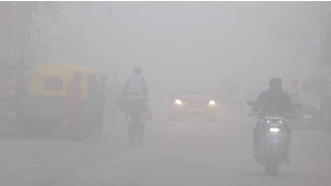 ਪੰਜਾਬ ਦੇ 6 ਜ਼ਿਲ੍ਹਿਆਂ ਵਿੱਚ ਅੱਜ ਸੰਘਣੀ ਧੁੰਦ, ਅੰਮ੍ਰਿਤਸਰ 'ਚ 4.4 ਡਿਗਰੀ ਪਾਰਾ