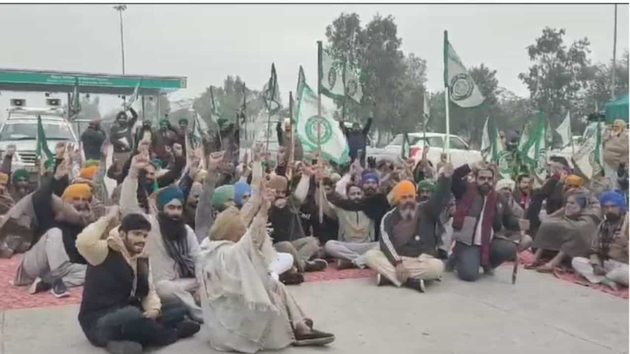 PM ਸੁਰੱਖਿਆ ਮਾਮਲੇ ਚ 307 ਲਗਾਉਣ ਤੇ ਨਾਰਾਜ਼ ਕਿਸਾਨ, ਕਰਨਗੇ ਫਿਰੋਜ਼ਪੁਰ SSP ਦਫ਼ਤਰ ਦਾ ਘਿਰਾਓ PM ਸੁਰੱਖਿਆ ਮਾਮਲੇ ਚ 307 ਲਗਾਉਣ ਤੇ ਨਾਰਾਜ਼ ਕਿਸਾਨ, ਕਰਨਗੇ ਫਿਰੋਜ਼ਪੁਰ SSP ਦਫ਼ਤਰ ਦਾ ਘਿਰਾਓ