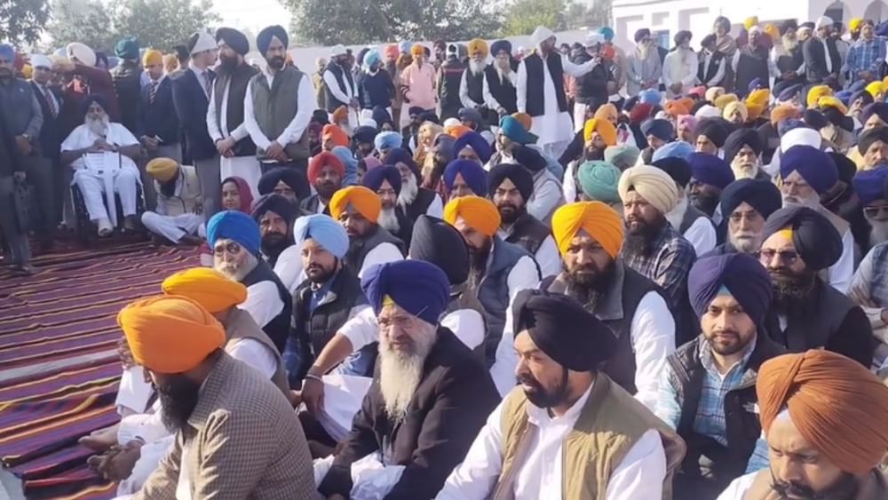 ਪੰਜਾਬ ਪੁਲਿਸ ਨੇ ਨਾਲ ਨਾਲ ਐਸਜੀਪੀਸੀ ਦੀ ਟਾਸਕ ਫੋਰਸ ਵੀ ਉਨ੍ਹਾਂ ਦੀ ਸੁਰੱਖਿਆ ਵਿੱਚ ਤੈਨਾਤ ਹੈ। ਇਸ ਦੌਰਾਨ ਅਕਾਲੀ ਆਗੂਆਂ ਵੱਲੋਂ ਵੀ ਉਨ੍ਹਾਂ ਦੀ ਸੁਰੱਖਿਆ ਕੀਤੀ ਜਾ ਰਹੀ ਹੈ।