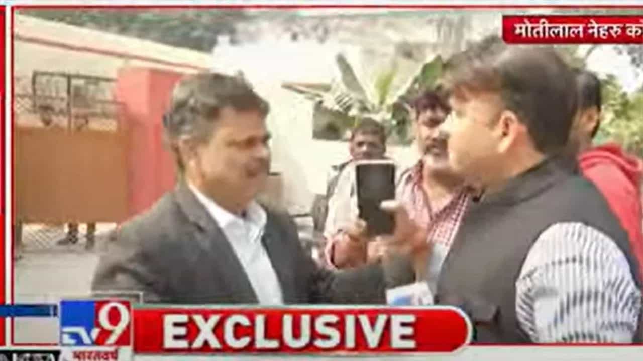 Prayagraj Mahakumbh: ਮੌਤਾਂ ਦੀ ਗਿਣਤੀ ਪੁੱਛਣ ਤੇ TV9 ਦੇ ਰਿਪੋਰਟਰ ਨਾਲ ਧੱਕਾਮੁੱਕੀ, ਹਸਪਤਾਲ ਤੋਂ ਬਾਹਰ ਕੱਢਿਆ Prayagraj Mahakumbh: ਮੌਤਾਂ ਦੀ ਗਿਣਤੀ ਪੁੱਛਣ ਤੇ TV9 ਦੇ ਰਿਪੋਰਟਰ ਨਾਲ ਧੱਕਾਮੁੱਕੀ, ਹਸਪਤਾਲ ਤੋਂ ਬਾਹਰ ਕੱਢਿਆ