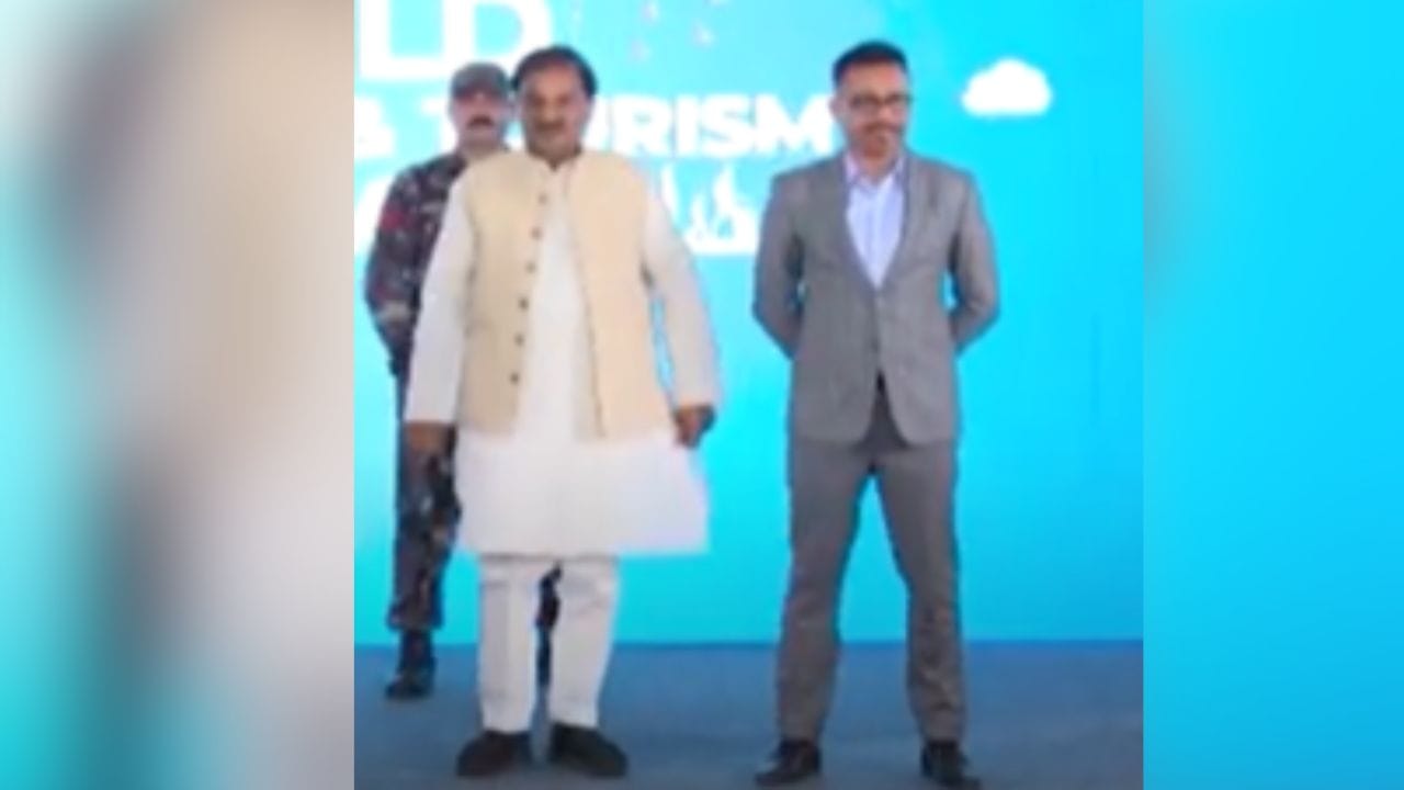 ਇਹ ਹੈ ਇੱਕ ਚੰਗੇ ਲੀਡਰ ਦੀ ਪਛਾਣ... ਸੰਸਦ ਮੈਂਬਰ ਮਹੇਸ਼ ਸ਼ਰਮਾ ਨੇ TV9 ਨੂੰ ਨਵੀਆਂ ਉਚਾਈਆਂ 'ਤੇ ਲਿਜਾਣ ਲਈ MD-CEO ਬਰੁਣ ਦਾਸ ਨੂੰ ਦਿੱਤੀ ਵਧਾਈ