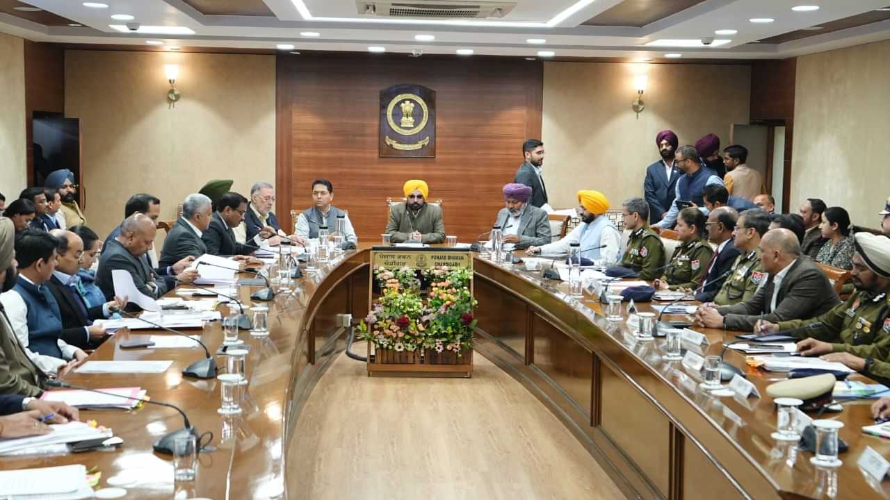 ਪੰਜਾਬ ਚ ਨਸ਼ੇ ਤੇ ਐਕਸ਼ਨ ਲਈ ਬੈਠਕ: ਜ਼ਿਲ੍ਹਾ ਪੱਧਰ ਤੇ ਚਲਾਈ ਜਾਵੇਗੀ ਵਿਸ਼ੇਸ਼ ਮੁਹਿੰਮ, ਨਸ਼ੇ ਦੇ ਹੌਟ ਸਪਾਟਾਂ ਦੀ ਹੋਵੇਗੀ ਪਛਾਣ