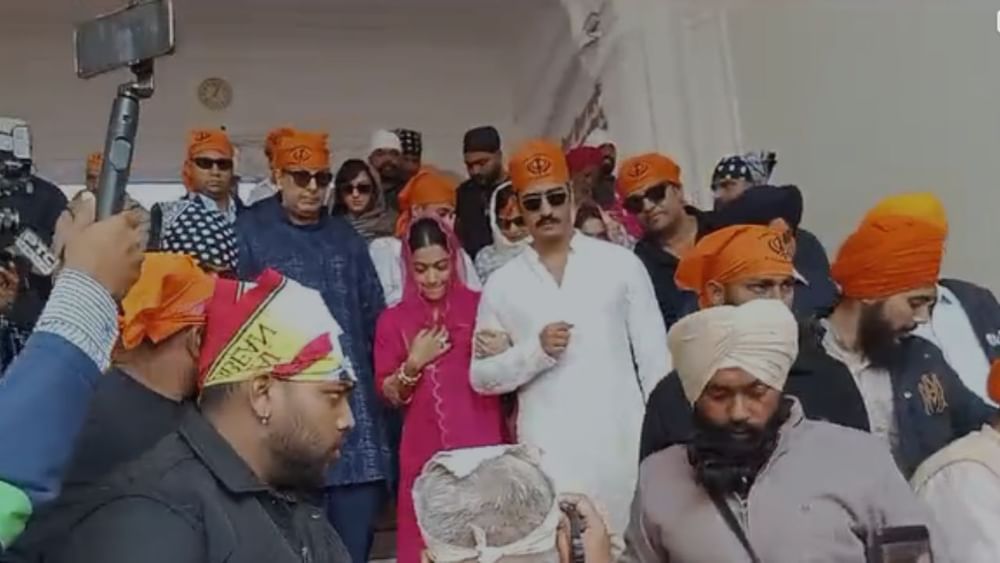ਬਾਲੀਵੁੱਡ ਦੇ ਅਦਾਕਾਰ ਵਿੱਕੀ ਕੌਸ਼ਲ ਅਤੇ ਅਦਾਕਾਰਾ ਰਸ਼ਮਿਕਾ ਮੰਧਾਨਾ ਦੀ ਨਵੀਂ ਫਿਲਮ 'ਛਾਵਾ' ਜਲਦ ਹੀ ਰਿਲੀਜ਼ ਹੋਣ ਜਾ ਰਹੀ ਹੈ। ਜਿਸ ਦਾ ਦਰਸ਼ਕਾਂ ਨੂੰ ਬਹੁਤ ਇੰਤਜ਼ਾਰ ਹੈ।