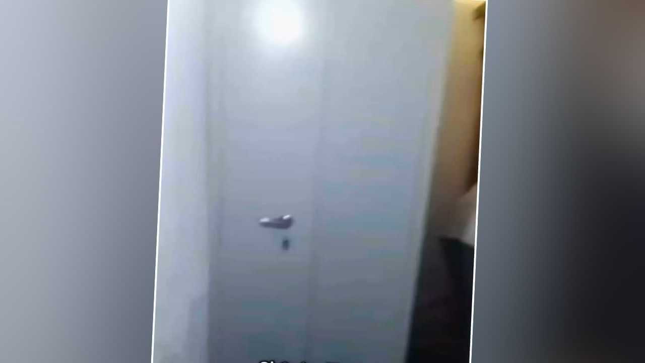 ਨਹੀਂ ਦੇਖੀ ਹੋਵੇਗੀ ਅਜਿਹੀ ਅਲਮਾਰੀ, ਵਾਇਰਲ ਵੀਡੀਓ ਦੇਖ ਕੇ ਲੋਕਾਂ ਦੇ ਪਈਆਂ ਢਿੱਡੀ ਪੀੜਾਂ ਨਹੀਂ ਦੇਖੀ ਹੋਵੇਗੀ ਅਜਿਹੀ ਅਲਮਾਰੀ, ਵਾਇਰਲ ਵੀਡੀਓ ਦੇਖ ਕੇ ਲੋਕਾਂ ਦੇ ਪਈਆਂ ਢਿੱਡੀ ਪੀੜਾਂ