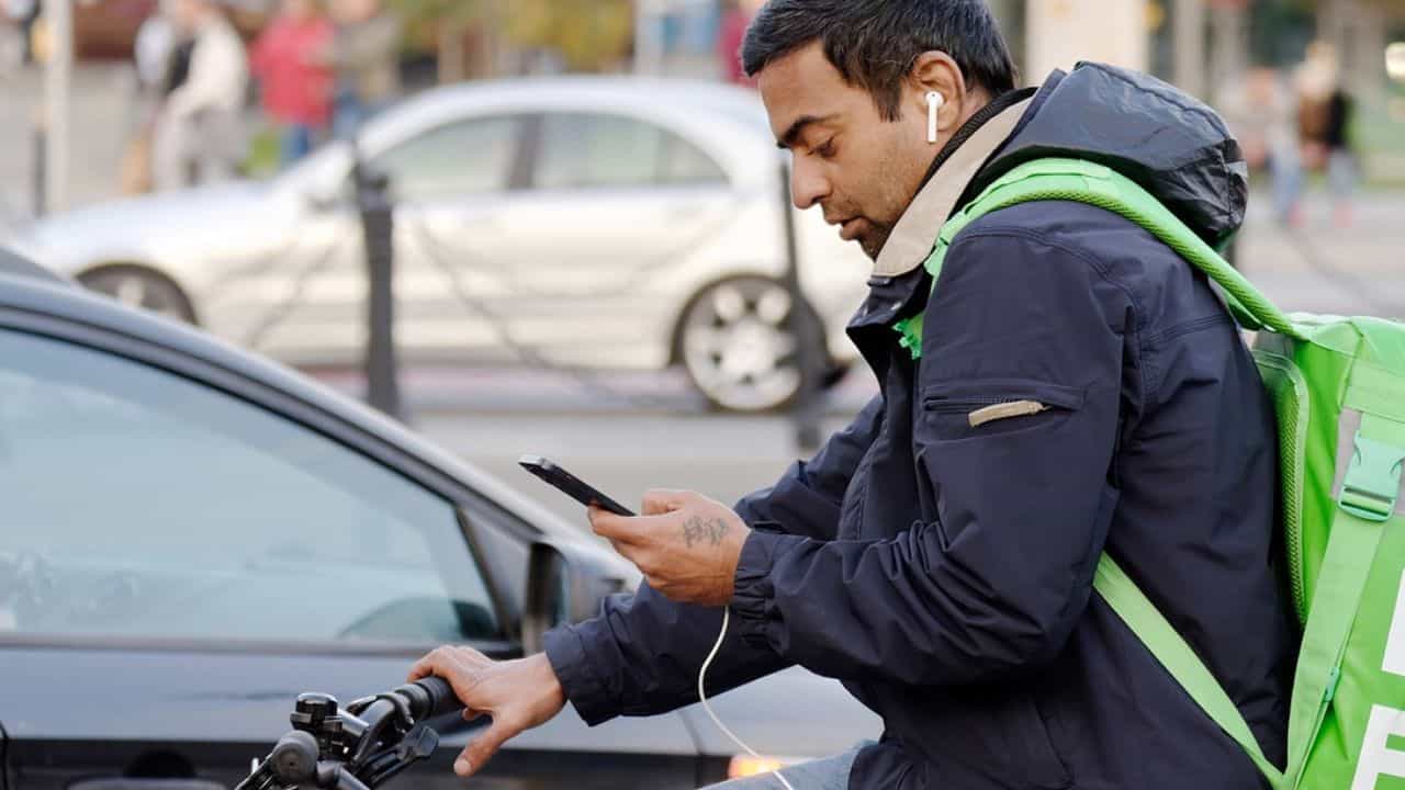 ਕਾਰ ਵਾਲੇ ਨੂੰ ਡਿਲੀਵਰੀ Boy ਨਾਲ ਪੰਗਾ ਲੈਣਾ ਪਿਆ ਭਾਰੀ, ਸ਼ਖਸ ਨੇ ਇੰਝ ਕੱਢੀ ਭੜਾਸ