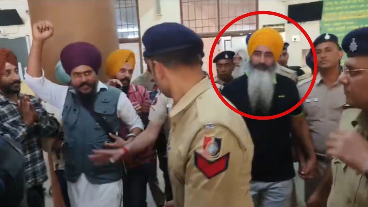 ਰੂਲਦਾ ਸਿੰਘ ਕਤਲ ਮਾਮਲੇ ‘ਚ ਜਗਤਾਰ ਸਿੰਘ ਬਰੀ, 16 ਸਾਲ ਬਾਅਦ ਕੋਰਟ ਨੇ ਸੁਣਾਇਆ ਫੈਸਲਾ ਰੂਲਦਾ ਸਿੰਘ ਕਤਲ ਮਾਮਲੇ ‘ਚ ਜਗਤਾਰ ਸਿੰਘ ਬਰੀ, 16 ਸਾਲ ਬਾਅਦ ਕੋਰਟ ਨੇ ਸੁਣਾਇਆ ਫੈਸਲਾ