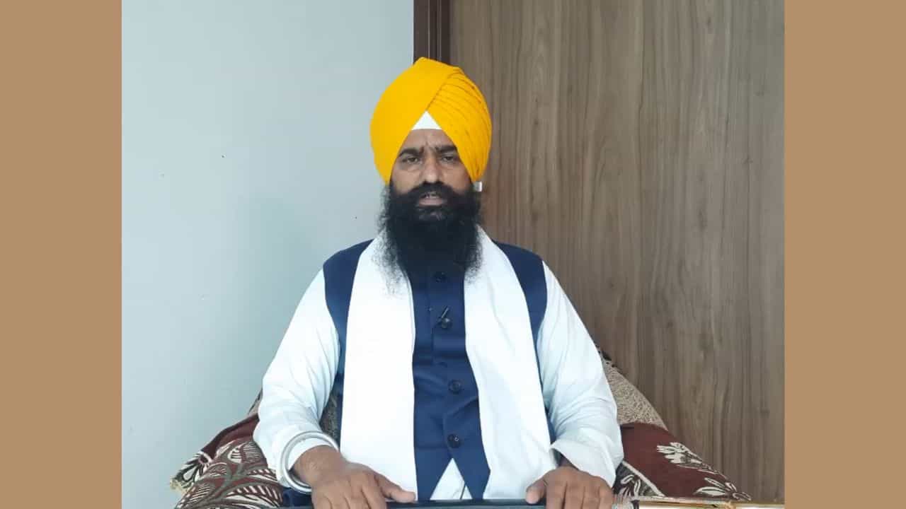 ਬਾਬਾ ਘਾਲਾ ਸਿੰਘ ਦੀ ਸੁਰੱਖਿਆ ਵਾਪਸ ਲੈਣ ਤੇ ਜੱਥੇਦਾਰ ਗੜਗੱਜ ਨੇ ਪ੍ਰਗਟਾਇਆ ਗੁੱਸਾ, ਕਿਹਾ- ਕੁਝ ਵੀ ਹੋਇਆ ਤਾਂ ਜ਼ਿੰਮੇਵਾਰ ਹੋਵੇਗੀ ਸਰਕਾਰ ਬਾਬਾ ਘਾਲਾ ਸਿੰਘ ਦੀ ਸੁਰੱਖਿਆ ਵਾਪਸ ਲੈਣ ਤੇ ਜੱਥੇਦਾਰ ਗੜਗੱਜ ਨੇ ਪ੍ਰਗਟਾਇਆ ਗੁੱਸਾ, ਕਿਹਾ- ਕੁਝ ਵੀ ਹੋਇਆ ਤਾਂ ਜ਼ਿੰਮੇਵਾਰ ਹੋਵੇਗੀ ਸਰਕਾਰ