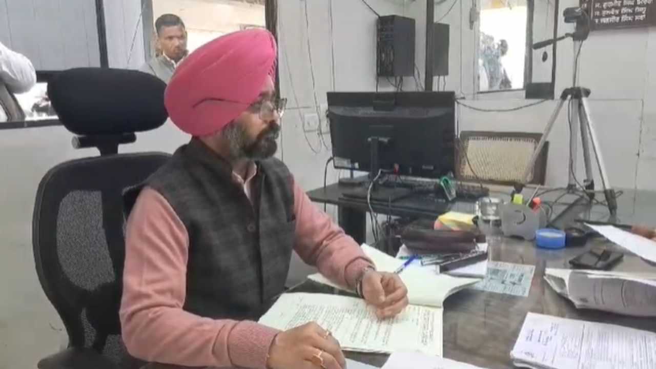 ਪੰਜਾਬ ਚ ਰਜਿਸਟਰੀਆਂ ਦਾ ਕੰਮ ਮੁੜ ਹੋਇਆ ਸ਼ੁਰੂ, ਕਈ ਤਹਿਸੀਲਾਂ ਤੇ ਤਾਇਨਾਤ ਕੀਤੇ ਗਏ ਨਵੇਂ ਅਧਿਕਾਰੀ