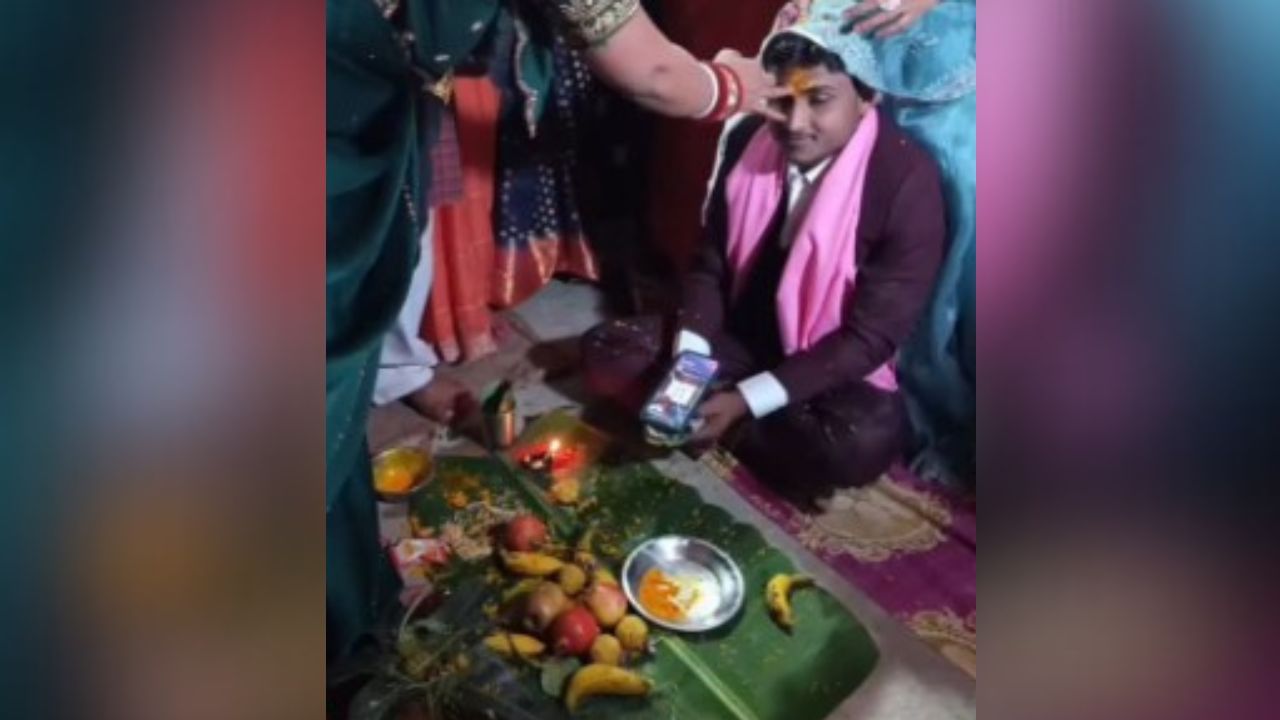 Viral Video : ਤਕਨਾਲੋਜੀ ਦਾ ਹੋਵੇਗਾ ਅਜਿਹਾ ਇਸਤੇਮਾਲ ਕਦੇ ਨਹੀਂ ਸੀ ਸੋਚਿਆ, ਵੀਡੀਓ ਹੋ ਰਿਹਾ ਵਾਇਰਲ Viral Video : ਤਕਨਾਲੋਜੀ ਦਾ ਹੋਵੇਗਾ ਅਜਿਹਾ ਇਸਤੇਮਾਲ ਕਦੇ ਨਹੀਂ ਸੀ ਸੋਚਿਆ, ਵੀਡੀਓ ਹੋ ਰਿਹਾ ਵਾਇਰਲ