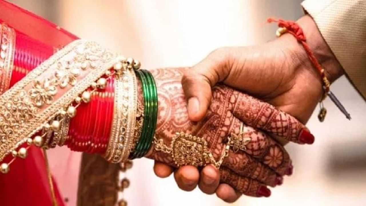 ਕੋਰਟ ਚ ਕੈਦੀ ਨੇ Girlfriend ਦੀ ਮਾਂਗ ਚ ਭਰਿਆ ਸਿੰਦੂਰ, ਲਏ ਸੱਤ ਫੇਰੇ... ਚਰਚਾ ਚ ਹੈ ਬਿਹਾਰ ਦਾ ਅਨੋਖਾ ਵਿਆਹ