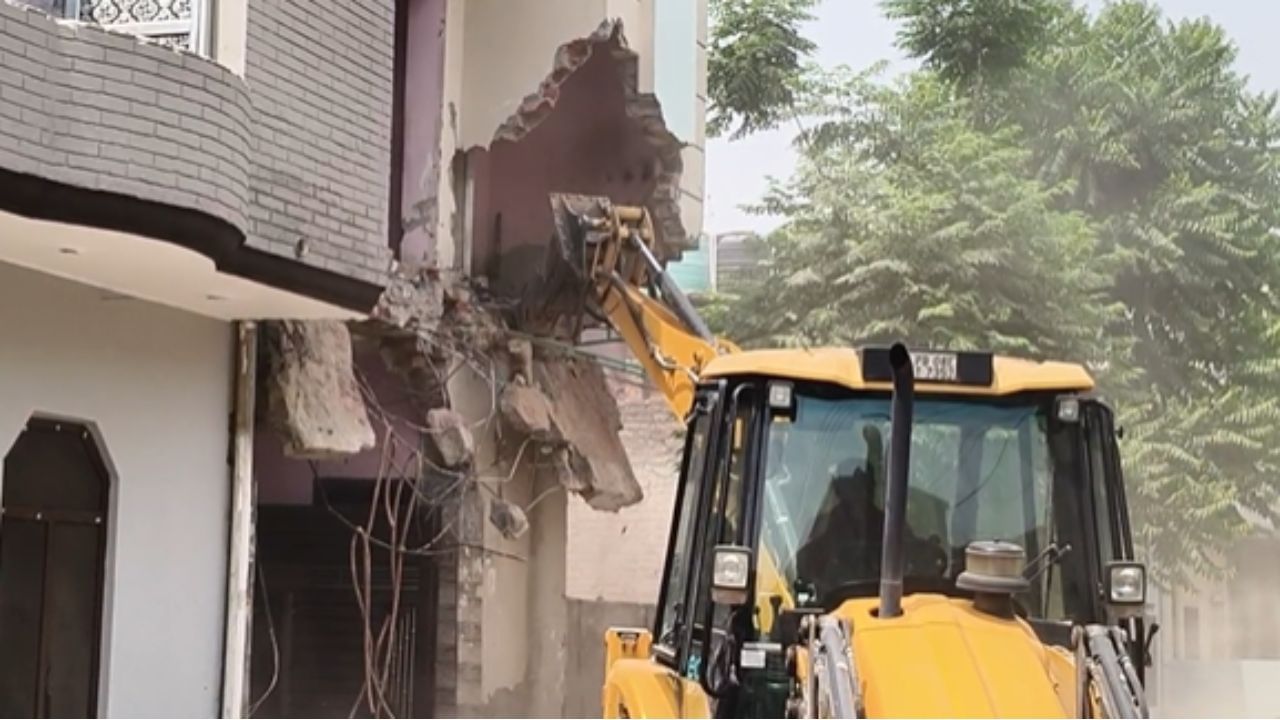 Jalandhar Bulldozor
