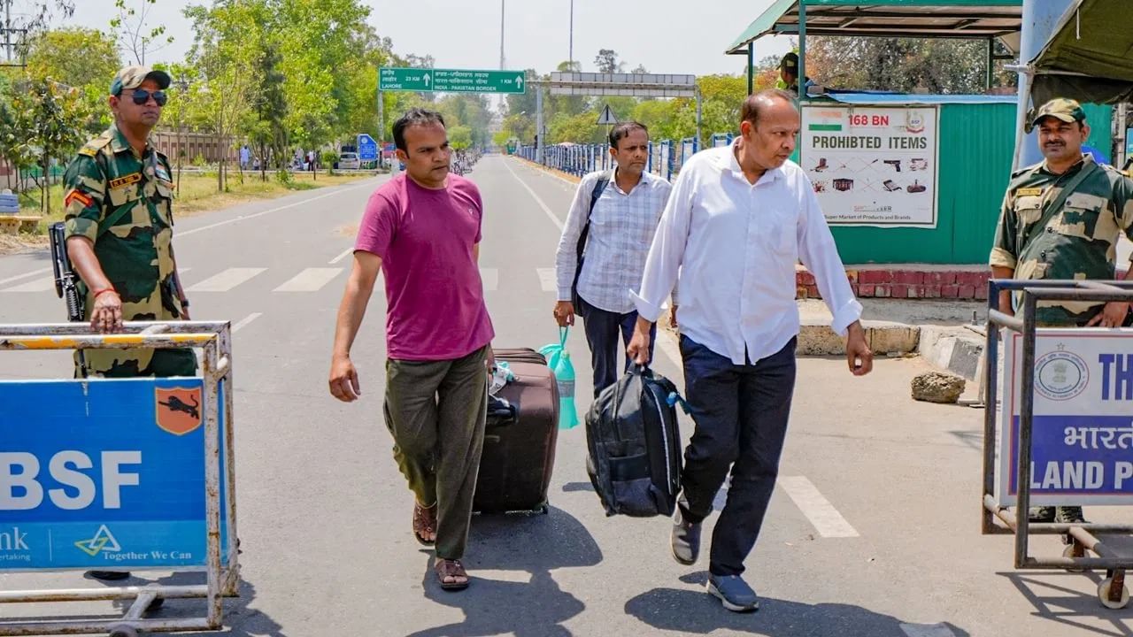 3 ਸਾਲ ਦੀ ਕੈਦ ਤੇ 3 ਲੱਖ ਰੁਪਏ ਦਾ ਜੁਰਮਾਨਾ, ਭਾਰਤ ਨਾ ਛੱਡਣ ‘ਤੇ ਪਾਕਿਸਤਾਨੀਆਂ ਨੂੰ ਚੁਕਾਉਣੀ ਪਵੇਗਾ ਕੀਮਤ