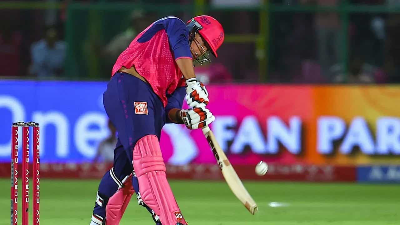 IPL ਚ ਵੈਭਵ ਸੂਰਿਆਵੰਸ਼ੀ ਨੇ ਰਚਿਆ ਇਤਿਹਾਸ, 14 ਸਾਲ ਦੀ ਉਮਰ ਚ ਜੜਿਆ ਸੈਂਕੜਾ IPL ਚ ਵੈਭਵ ਸੂਰਿਆਵੰਸ਼ੀ ਨੇ ਰਚਿਆ ਇਤਿਹਾਸ, 14 ਸਾਲ ਦੀ ਉਮਰ ਚ ਜੜਿਆ ਸੈਂਕੜਾ