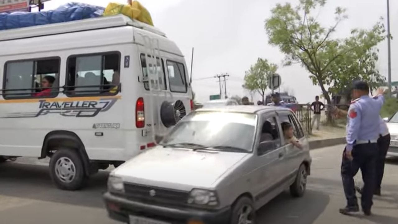 ਜੰਮੂ ਖੇਤਰ 'ਚ ਭਾਰੀ ਮੀਂਹ ਅਤੇ ਜ਼ਮੀਨ ਖਿਸਕਣ ਨਾਲ ਹੋਈ ਤਬਾਹੀ