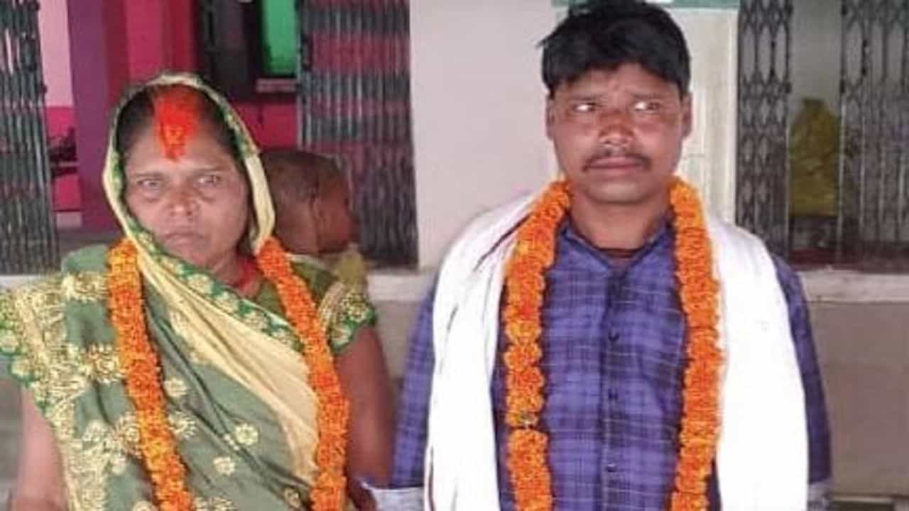 OMG: ਪੋਤੇ ਨਾਲ ਭੱਜ ਗਈ ਦਾਦੀ, 52 ਸਾਲ ਦੀ ਉਮਰ ਚ ਕਰਵਾਇਆ ਤੀਜਾ ਵਿਆਹ, ਪਹਿਲੇ ਪਤੀ ਨੇ ਕਿਹਾ- ਸਾਨੂੰ ਮਾਰਨਾ ਚਾਹੁੰਦੀ ਸੀ