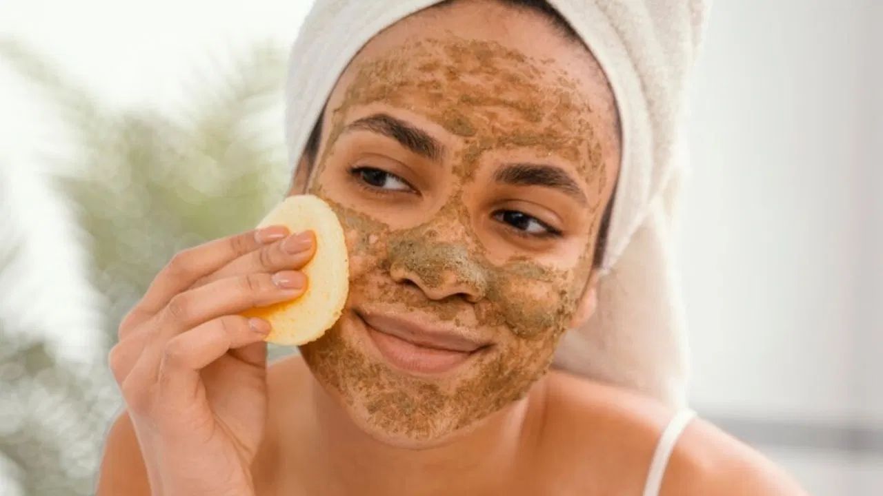 Skin Care: ਗਰਮੀਆਂ ਵਿੱਚ ਇਸ ਤਰ੍ਹਾਂ ਲਗਾਓ ਮੁਲਤਾਨੀ, ਚਿਹਰਾ ਬਣ ਜਾਵੇਗਾ ਨਰਮ ਅਤੇ ਚਮਕਦਾਰ