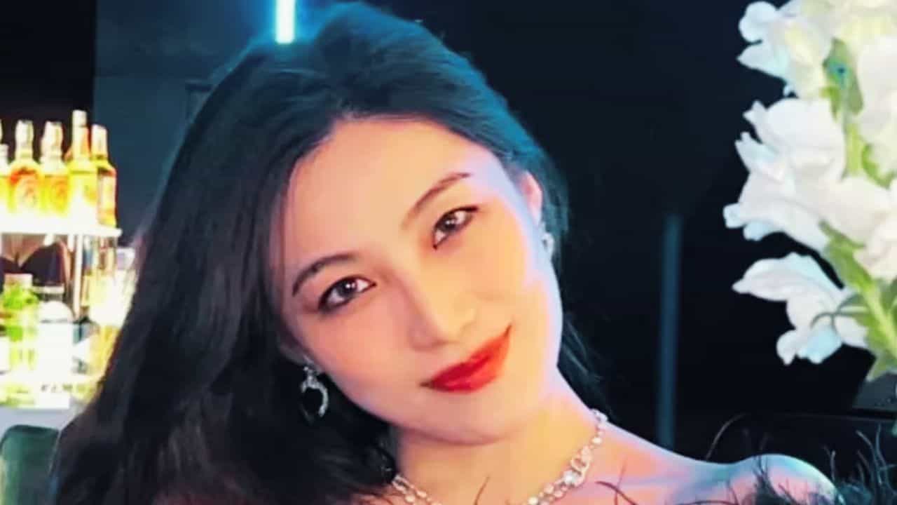 Viral: ਅਮੀਰ ਮੁੰਡਿਆਂ ਨੂੰ ਪਟਾਉਣ ਦੇ ਖ਼ਾਸ ਟਿਪਸ ਦਿੰਦੀ ਹੈ ਇਹ Female Love Guru