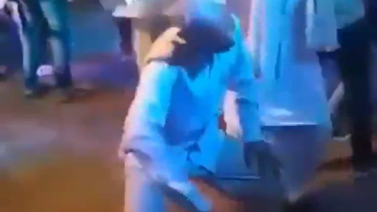 Viral: 7 ਸਮੁੰਦਰ ਪਾਰ ਗੀਤ ਤੇ ਜ਼ਬਰਦਸਤ ਡਾਂਸ ਕਰਦਾ ਨਜ਼ਰ ਆਇਆ ਸ਼ਖਸ, VIDEO ਹੋਇਆ ਵਾਇਰਲ