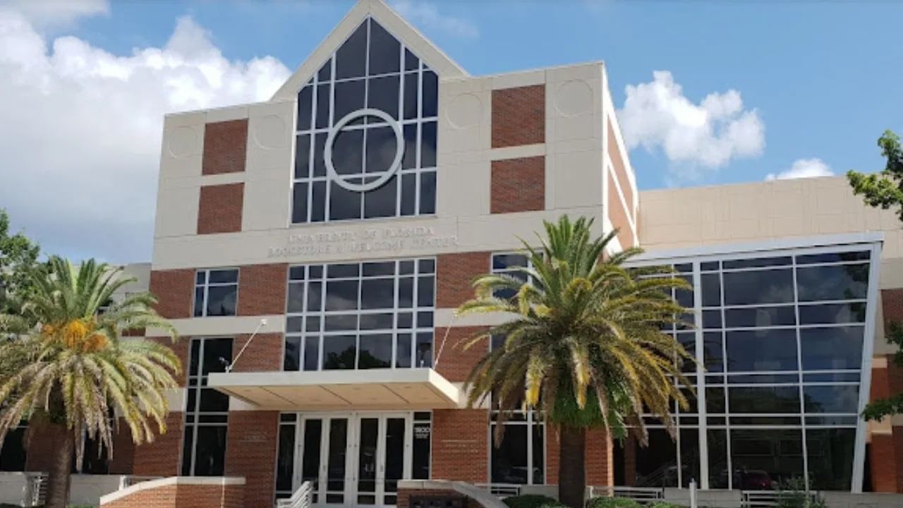 University of Florida: ਕਿਉਂ ਚਰਚਾ ਵਿੱਚ ਹੈ ਫਲੋਰੀਡਾ ਯੂਨੀਵਰਸਿਟੀ, ਕਿਸਦੀ ਹੁੰਦੀ ਹੈ ਪੜ੍ਹਾਈ, ਕਿਵੇਂ ਮਿਲਦਾ ਹੈ ਦਾਖਲਾ?