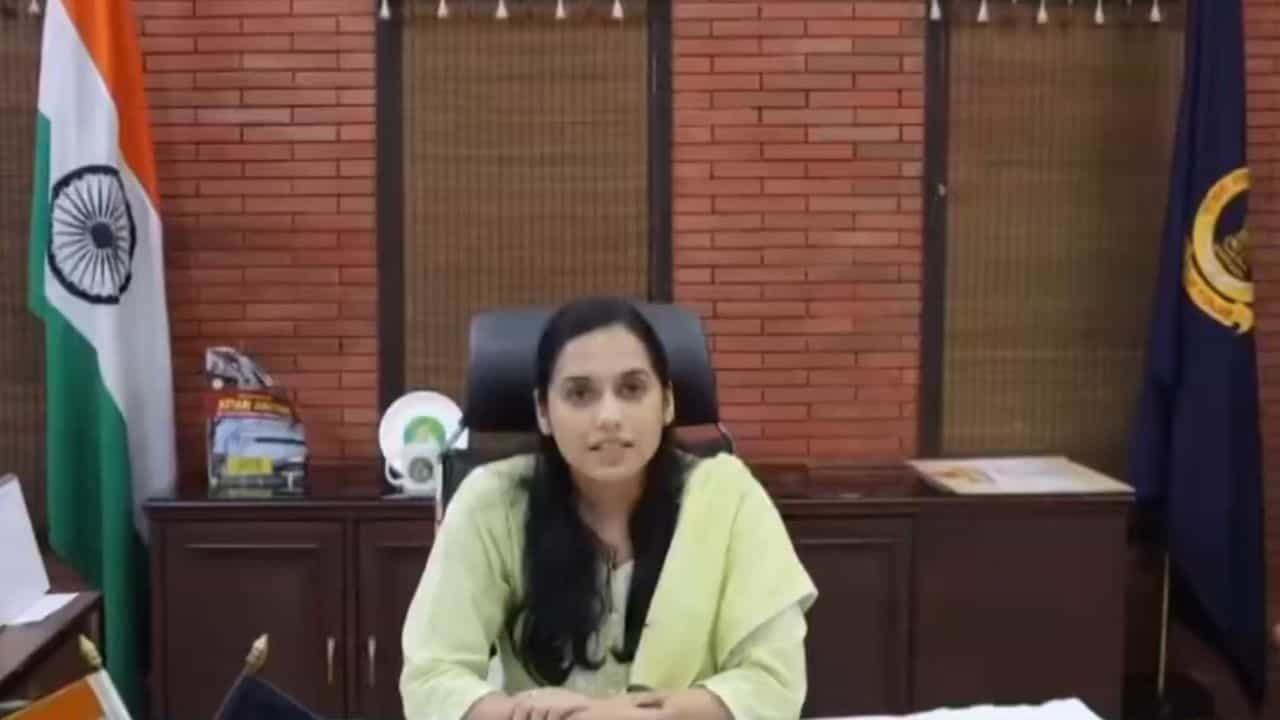 ਅੰਮ੍ਰਿਤਸਰ ਵਿੱਚ ਸਮਾਨ ਦੀ ਜਮ੍ਹਾਂਖੋਰੀ ਤੇ ਕਾਲਾਬਾਜ਼ਾਰੀ ਤੇ ਰੋਕ: ਡੀਸੀ ਨੇ ਬਣਾਈ ਟਾਸਕ ਫੋਰਸ, ਸ਼ਿਕਾਇਤਾਂ ਲਈ ਹੈਲਪਲਾਈਨ ਨੰਬਰ ਜਾਰੀ