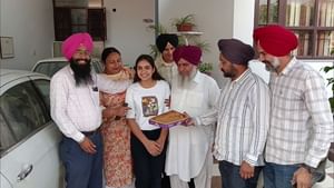 PSEB 12ਵੀਂ 'ਚ ਬਰਨਾਲਾ ਦੀ ਹਰਸੀਰਤ ਆਈ ਅੱਵਲ, MBBS ਕਰਕੇ ਬਣਨਾ ਚਾਹੁੰਦੀ ਹੈ Gyne