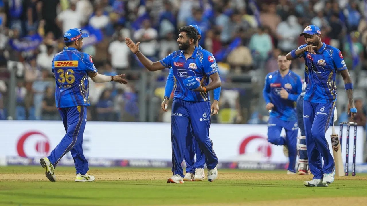 ਮੁੰਬਈ ਇੰਡੀਅਨਜ਼ ਨੇ ਲਗਾਤਾਰ ਛੇਵਾਂ ਮੈਚ ਜਿੱਤਿਆ, RCB ਨੂੰ ਪਛਾੜ ਕੇ ਬਣਿਆ ਨੰਬਰ 1, ਰਾਜਸਥਾਨ ਰਾਇਲਜ਼ IPL ਤੋਂ ਬਾਹਰ