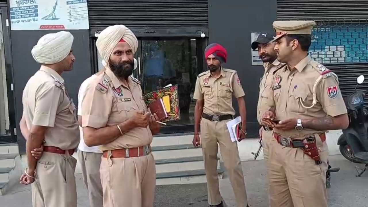 ਫਗਵਾੜਾ ਦੇ ਇੱਕ ਨਿੱਜੀ ਬੈਂਕ ਚ 40 ਲੱਖ ਰੁਪਏ ਦੀ ਲੁੱਟ, ਤਿੰਨ ਹਥਿਆਰਬੰਦ ਨਕਾਬਪੋਸ਼ਾਂ ਨੇ ਦਿੱਤਾ ਵਾਰਦਾਤ ਨੂੰ ਅੰਜਾਮ