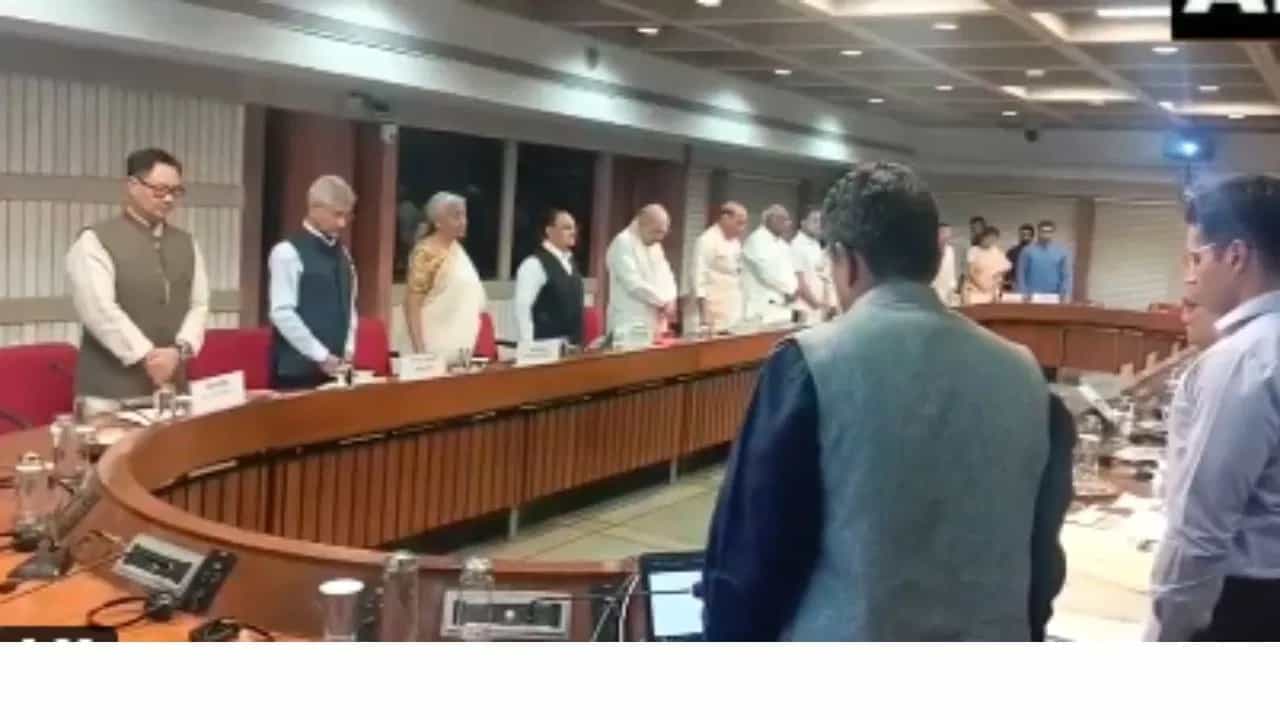 Operation Sindoor ਅਜੇ ਵੀ ਜਾਰੀ... ਰਾਜਨਾਥ ਸਿੰਘ ਨੇ ਸਰਬ ਪਾਰਟੀ ਮੀਟਿੰਗ ਵਿੱਚ ਦਿੱਤੀ ਜਾਣਕਾਰੀ, ਵਿਰੋਧੀ ਧਿਰ ਬੋਲੀ - ਅਸੀਂ ਸਾਰੇ ਨਾਲ ਹਾਂ