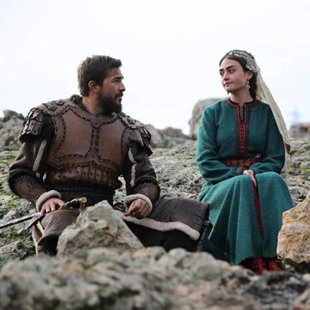 'ਅਰਤੁਗਰੁਲ ਗਾਜ਼ੀ' ਇੱਕ ਮਸ਼ਹੂਰ ਤੁਰਕੀ ਸ਼ੋਅ ਹੈ, ਇਹ ਸ਼ੋਅ ਇੱਕ ਇਤਿਹਾਸਕ ਕਹਾਣੀ 'ਤੇ ਅਧਾਰਤ ਹੈ। ਇਸ ਸ਼ੋਅ ਨੂੰ ਸਿਰਫ਼ ਭਾਰਤ ਤੋਂ ਹੀ ਨਹੀਂ, ਪਾਕਿਸਤਾਨ ਅਤੇ ਬੰਗਲਾਦੇਸ਼ ਤੋਂ ਵੀ ਬਹੁਤ ਵਧੀਆ ਹੁੰਗਾਰਾ ਮਿਲਿਆ ਹੈ। ਇਹ ਸ਼ੋਅ ਯੂਟਿਊਬ 'ਤੇ ਉਪਲਬਧ ਹੈ, ਜਿਸਨੂੰ ਮੁਫ਼ਤ ਵਿੱਚ ਦੇਖਿਆ ਜਾ ਸਕਦਾ ਹੈ।