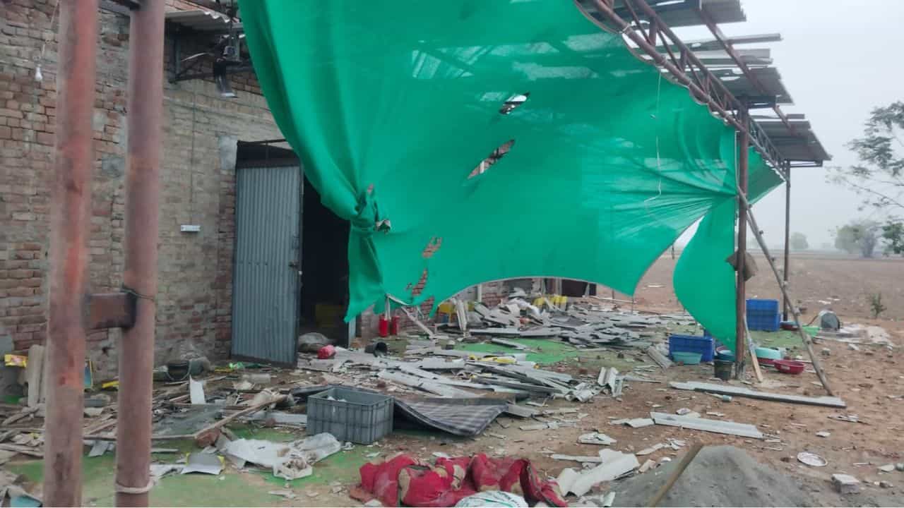 ਮੁਕਤਸਰ ਸਾਹਿਬ ਵਿਖੇ ਪਟਾਕਾ ਫੈਕਟਰੀ ਵਿੱਚ ਧਮਾਕਾ, 5 ਦੀ ਮੌਤ, ਮਲਬੇ ਹੇਠ ਦੱਬੇ ਕਈ ਮਜ਼ਦੂਰ