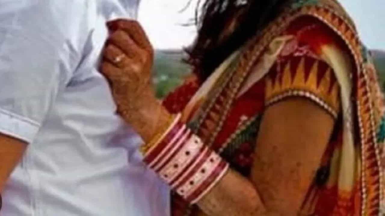 Shocking News : ਪਤਨੀ ਨੇ ਸੰਬੰਧ ਬਣਾਉਣ ਤੋਂ ਕੀਤਾ ਇਨਕਾਰ, ਗੁੱਸੇ ਵਿੱਚ ਆਏ ਪਤੀ ਨੇ ਸਿਰ ਤੇ ਪੱਥਰ ਨਾਲ ਕੀਤਾ ਵਾਰ...ਔਰਤ ਦੀ ਮੌਤ