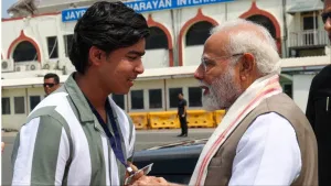 ਇੰਗਲੈਂਡ ਜਾਣ ਤੋਂ ਪਹਿਲਾਂ ਵੈਭਵ ਸੂਰਿਆਵੰਸ਼ੀ ਨੇ PM ਮੋਦੀ ਨਾਲ ਕੀਤੀ ਮੁਲਾਕਾਤ