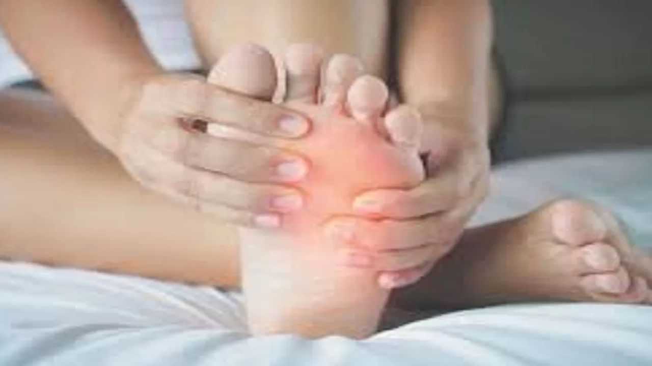 Health Tips : ਕਮਰ ਅਤੇ ਲੱਤਾਂ ਵਿੱਚ ਲਗਾਤਾਰ ਦਰਦ ਕਿਸ ਬਿਮਾਰੀ ਦਾ ਹੈ ਲੱਛਣ?  ਮਾਹਰ ਤੋਂ ਜਾਣੋ