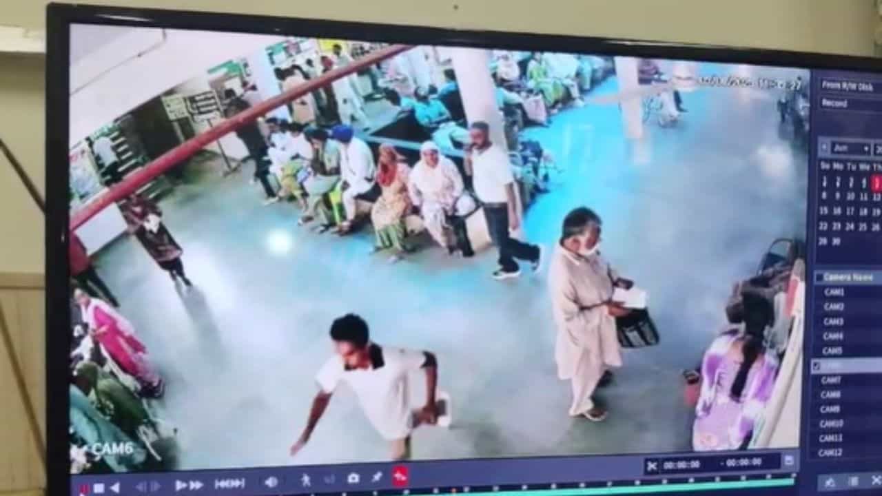 ਮਾਨਸਾ ਚ ਮੈਡੀਕਲ ਜਾਂਚ ਦੌਰਾਨ ਫਰਾਰ ਨਸ਼ਾ ਤਸਕਰ, ਸੀਸੀਟੀਵੀ ਚ ਕੈਦ ਹੋਈ ਤਸਵੀਰ