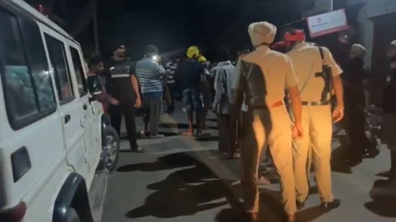 ਨਵਾਂਸ਼ਹਿਰ ਚ ਗੋਲੀਆਂ ਮਾਰ ਕੇ ਨੌਜਵਾਨ ਦਾ ਕਤਲ, ਦਹਿਸ਼ਤ ਦਾ ਮਾਹੌਲ