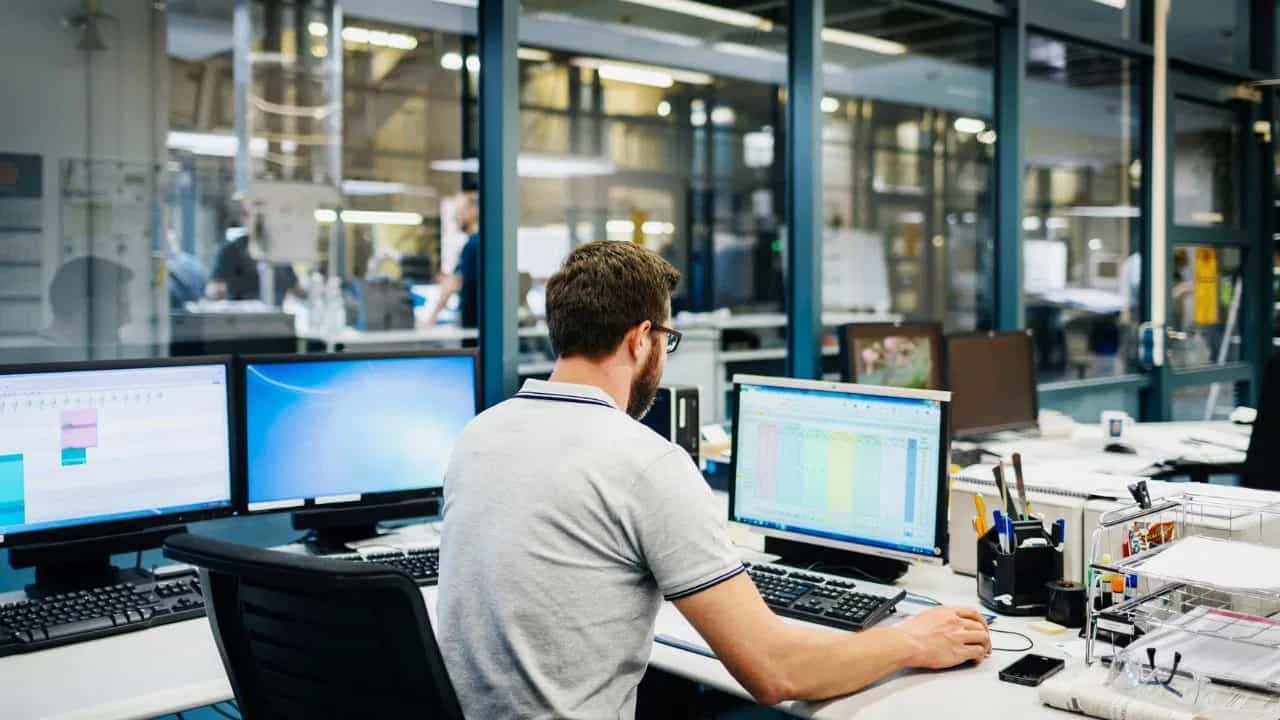 ਲੰਬੇ ਸਮੇਂ ਤੱਕ ਬੈਠੇ ਰਹਿਣਾ ਸਮੋਕਿੰਗ ਜਿੰਨਾ ਖ਼ਤਰਨਾਕ, 19 ਬਿਮਾਰੀਆਂ ਹੋਣ ਦਾ ਵੀ ਖ਼ਤਰਾ ਲੰਬੇ ਸਮੇਂ ਤੱਕ ਬੈਠੇ ਰਹਿਣਾ ਸਮੋਕਿੰਗ ਜਿੰਨਾ ਖ਼ਤਰਨਾਕ, 19 ਬਿਮਾਰੀਆਂ ਹੋਣ ਦਾ ਵੀ ਖ਼ਤਰਾ