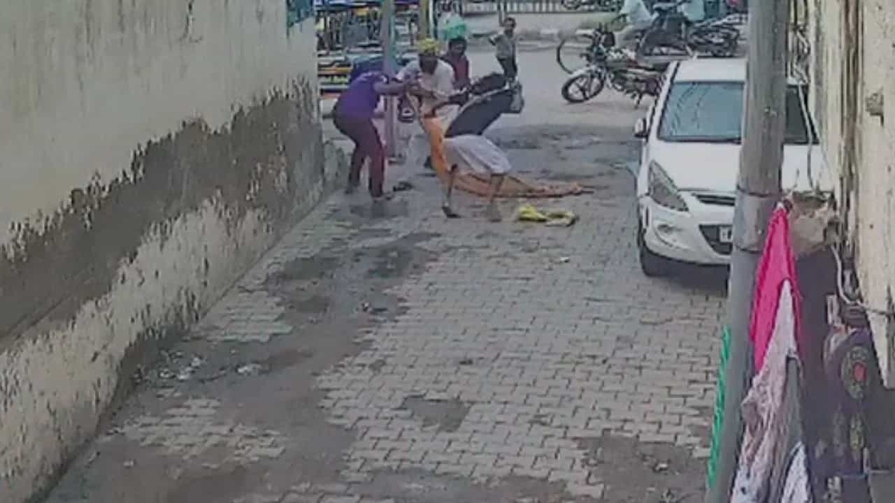 ਪਟਿਆਲਾ ਚ ਪਤਨੀ ਨੇ ਰਚੀ ਪਤੀ ਨੂੰ ਮਾਰਨ ਦੀ ਸਾਜਿਸ਼, ਨਾਜਾਇਜ਼ ਸਬੰਧਾਂ ਦੇ ਲੱਗੇ ਇਲਜ਼ਾਮ ਪਟਿਆਲਾ ਚ ਪਤਨੀ ਨੇ ਰਚੀ ਪਤੀ ਨੂੰ ਮਾਰਨ ਦੀ ਸਾਜਿਸ਼, ਨਾਜਾਇਜ਼ ਸਬੰਧਾਂ ਦੇ ਲੱਗੇ ਇਲਜ਼ਾਮ