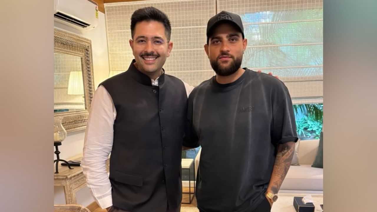 ਪੰਜਾਬੀ ਗਾਇਕ ਕਰਨ ਔਜਲਾ ਨੂੰ ਮਿਲੇ AAP ਨੇਤਾ ਰਾਘਵ ਚੱਢਾ, ਸੋਸ਼ਲ ਮੀਡੀਆ ਤੇ ਸਾਂਝੀ ਕੀਤੀ ਤਸਵੀਰ ਪੰਜਾਬੀ ਗਾਇਕ ਕਰਨ ਔਜਲਾ ਨੂੰ ਮਿਲੇ AAP ਨੇਤਾ ਰਾਘਵ ਚੱਢਾ, ਸੋਸ਼ਲ ਮੀਡੀਆ ਤੇ ਸਾਂਝੀ ਕੀਤੀ ਤਸਵੀਰ