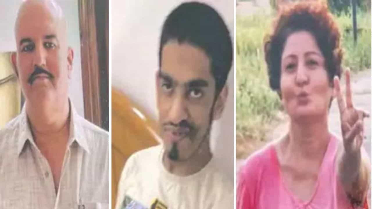 ਰਾਜਪੁਰਾ ਨੇੜੇ ਇੱਕੋ ਪਰਿਵਾਰ ਦੇ 3 ਜੀਆਂ ਦੀਆਂ ਲਾਸ਼ ਮਿਲੀਆਂ, ਵੱਡੇ ਕਾਰੋਬਾਰੀ ਨੇ ਪੁੱਤਰ, ਪਤਨੀ ਨੂੰ ਮਾਰਨ ਤੋਂ ਬਾਅਦ ਖੁਦ ਨੂੰ ਮਾਰੀ ਗੋਲੀ ਰਾਜਪੁਰਾ ਨੇੜੇ ਇੱਕੋ ਪਰਿਵਾਰ ਦੇ 3 ਜੀਆਂ ਦੀਆਂ ਲਾਸ਼ ਮਿਲੀਆਂ, ਵੱਡੇ ਕਾਰੋਬਾਰੀ ਨੇ ਪੁੱਤਰ, ਪਤਨੀ ਨੂੰ ਮਾਰਨ ਤੋਂ ਬਾਅਦ ਖੁਦ ਨੂੰ ਮਾਰੀ ਗੋਲੀ