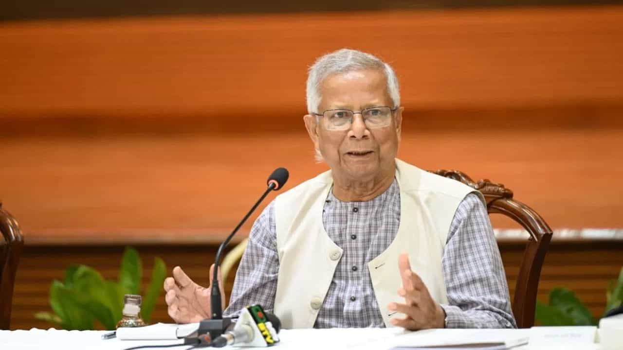 ਜਿਸ ਮੁਜੀਬੁਰ ਰਹਿਮਾਨ ਨੇ ਬੰਗਲਾਦੇਸ਼ ਨੂੰ ਕਰਵਾਈਆ ਸੀ ਆਜ਼ਾਦ, ਯੂਨਸ ਨੇ ਉਸ ਨਾਲ ਹੀ ਕਰ ਦਿੱਤੀ ਗੱਦਾਰੀ