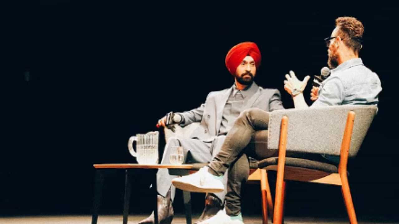 ਦਿਲਜੀਤ ਦੋਸਾਂਝ ਨੇ ਬਿਲਬੋਰਡ Summit 2025 ਵਿੱਚ ਲਿਆ ਹਿੱਸਾ, ਮਜ਼ੇਦਾਰ ਅੰਗਰੇਜ਼ੀ ਬੋਲ ਬਟੋਰੀਆਂ ਸੁਰਖੀਆਂ ਦਿਲਜੀਤ ਦੋਸਾਂਝ ਨੇ ਬਿਲਬੋਰਡ Summit 2025 ਵਿੱਚ ਲਿਆ ਹਿੱਸਾ, ਮਜ਼ੇਦਾਰ ਅੰਗਰੇਜ਼ੀ ਬੋਲ ਬਟੋਰੀਆਂ ਸੁਰਖੀਆਂ