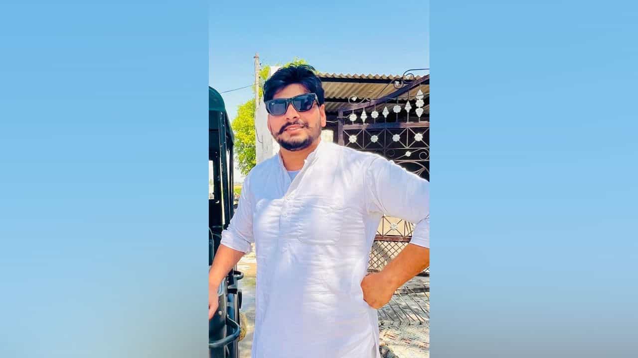 ਮੇਰੀ ਅਰਥੀ ਉਠਾ ਕੇ ਚੱਲਣਗੇ ਮੇਰੇ ਯਾਰ... ਪਾਈ ਪੋਸਟ, ਫਿਰ ਫਿਰੋਜ਼ਪੁਰ ਚ ਸਰਪੰਚ ਨੇ ਕਰ ਲਈ ਖੁਦਕੁਸ਼ੀ