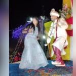 Viral Dance: White ਲਹਿੰਗੇ ਵਾਲੀ ਸਾਲੀ ਤੇ ਜੀਜੇ ਦਾ ਡਾਂਸ ਦੇਖ ਕੇ ਲੋਕਾਂ ਨੇ ਖੂਬ ਲਏ ਮਜ਼ੇ, ਦੇਖੋ VIDEO Viral Dance: White ਲਹਿੰਗੇ ਵਾਲੀ ਸਾਲੀ ਤੇ ਜੀਜੇ ਦਾ ਡਾਂਸ ਦੇਖ ਕੇ ਲੋਕਾਂ ਨੇ ਖੂਬ ਲਏ ਮਜ਼ੇ, ਦੇਖੋ VIDEO