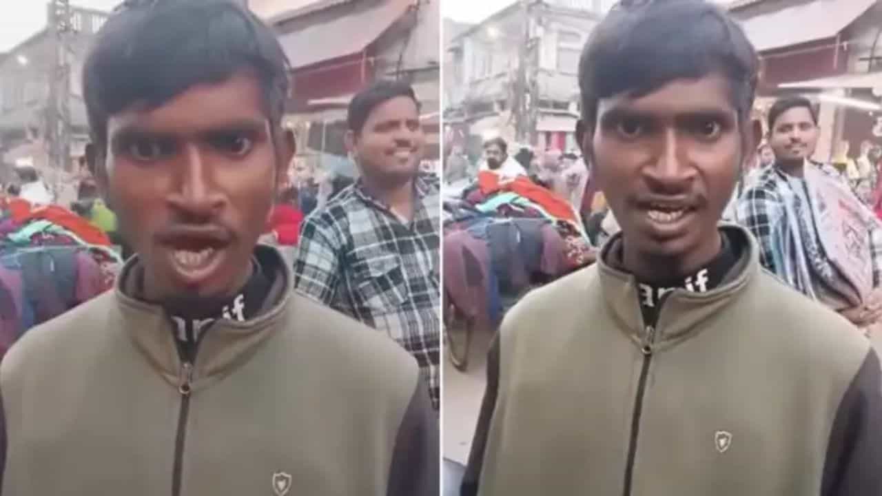Viral Video: ਜਾਨਵਰਾਂ ਤੇ ਸਾਇਰਨ ਦੀਆਂ ਆਵਾਜ਼ਾਂ ਕੱਢ ਕੇ ਸ਼ਖਸ ਕਰ ਰਿਹਾ ਹੈ ਸਭ ਨੂੰ ਹੈਰਾਨ, ਸੜਕ ਵਿਚਾਲੇ ਦਿਖਾਇਆ ਅਨੋਖਾ Talent