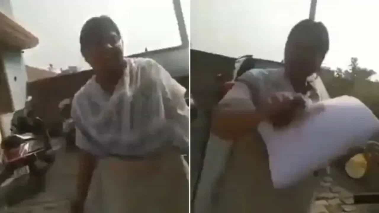 100 ਰੁਪਏ ਦੀ ਰਿਸ਼ਵਤ ਲੇਖਪਾਲ ਮੈਡਮ ਨੂੰ ਪਈ ਭਾਰੀ,  ਚਾਹ-ਪਾਣੀ ਲਈ ਪੈਸੇ ਲੈਂਦੀ ਦੀ ਵੀਡੀਓ ਬਣਾ ਮੁੰਡੇ ਨੇ ਕਰ ਦਿੱਤੀ ਖੇਡ