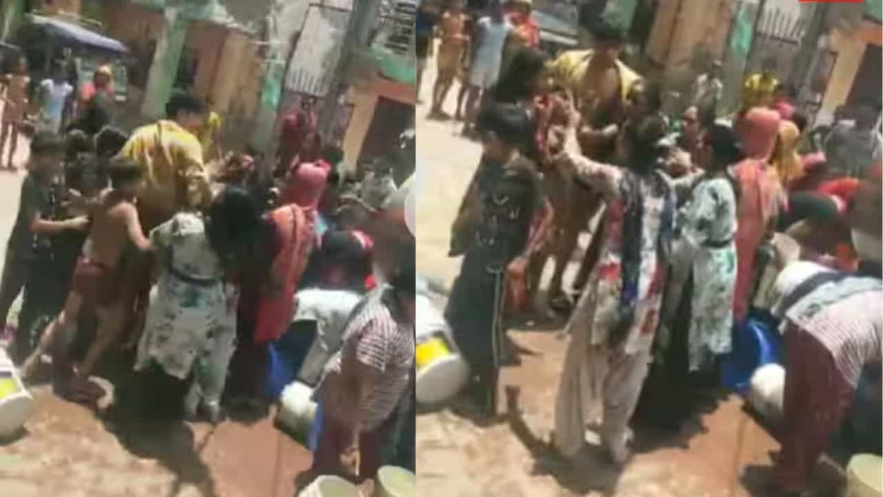 Viral Video: ਪਾਣੀ ਨੂੰ ਲੈ ਕੇ ਜੁੰਡਮ-ਜੁੰਡੀ ਹੋਈਆਂ ਔਰਤਾਂ, ਸਕਿੰਟਾਂ ਵਿੱਚ ਗਲੀ ਬਣ ਗਈ ਕੁਸ਼ਤੀ ਦਾ ਮੈਦਾਨ